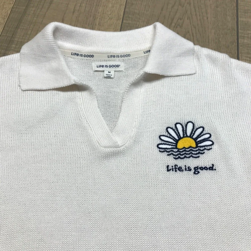 Life is Good Sweater Womens Size M White V-Neck Collared Daisy‎ Flower Pullover